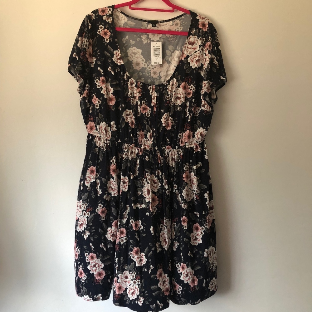 Torrid Floral Short Sleeve Dress